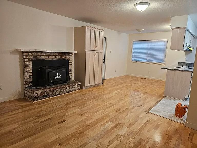 405 West Southwood Drive - Photo 5 of 15