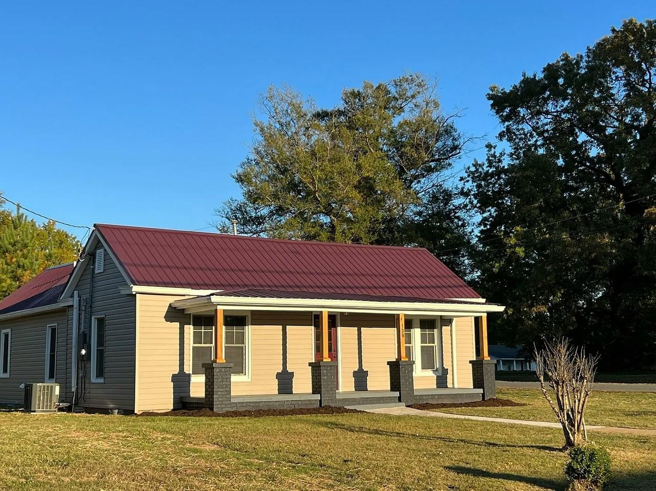 136 Hairston Street - Photo 3 of 12