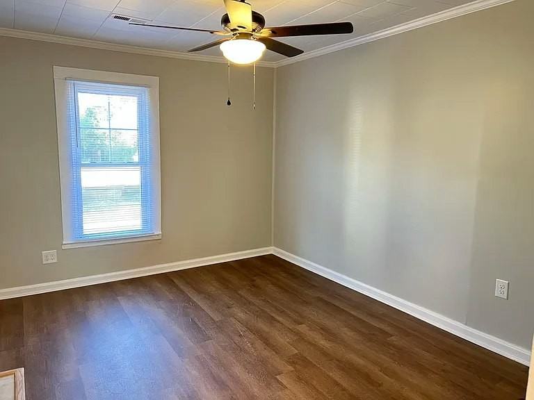 136 Hairston Street - Photo 7 of 12