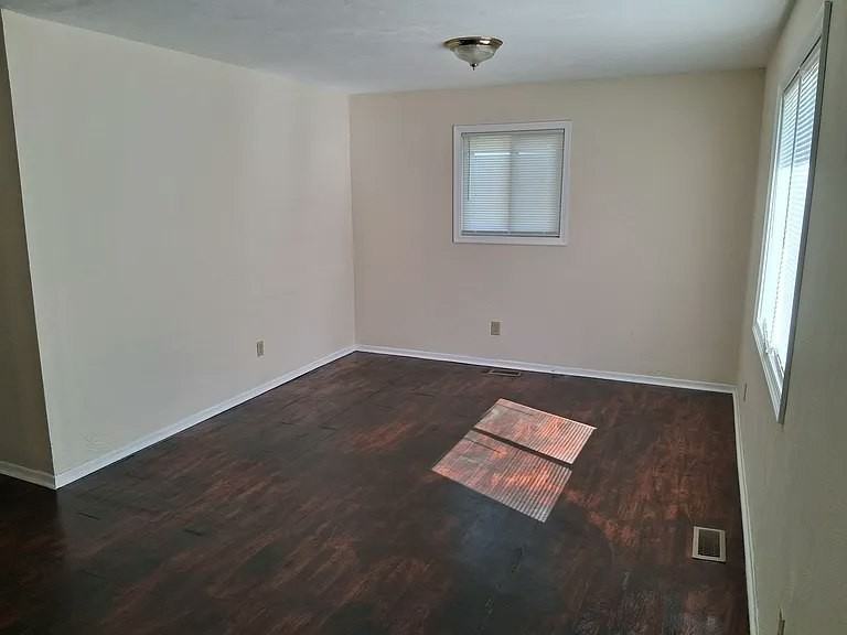 889 Cheyenne Drive - Photo 5 of 9