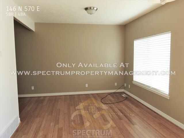 146 N 570 E - Photo 4 of 36