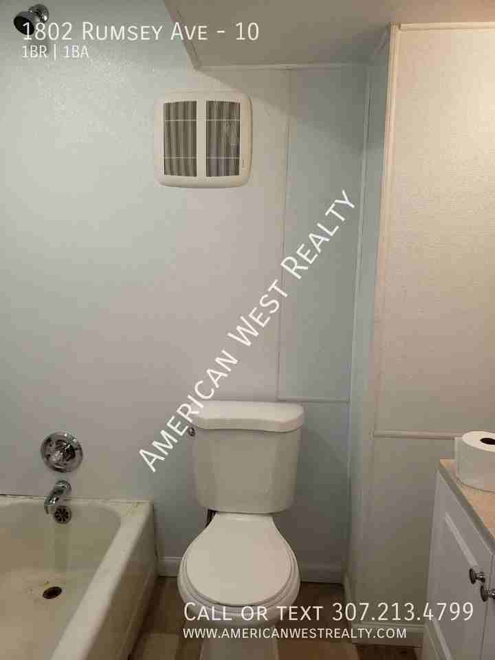 1802 Rumsey Ave #10 - Photo 4 of 4