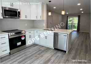 12208 Ne 147th Pl #B - Photo 1 of 1