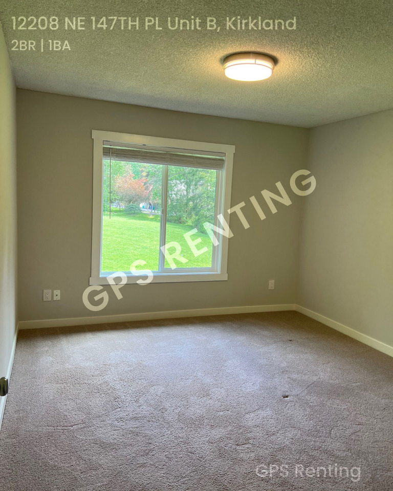 12208 Ne 147th Pl #B - Photo 5 of 11