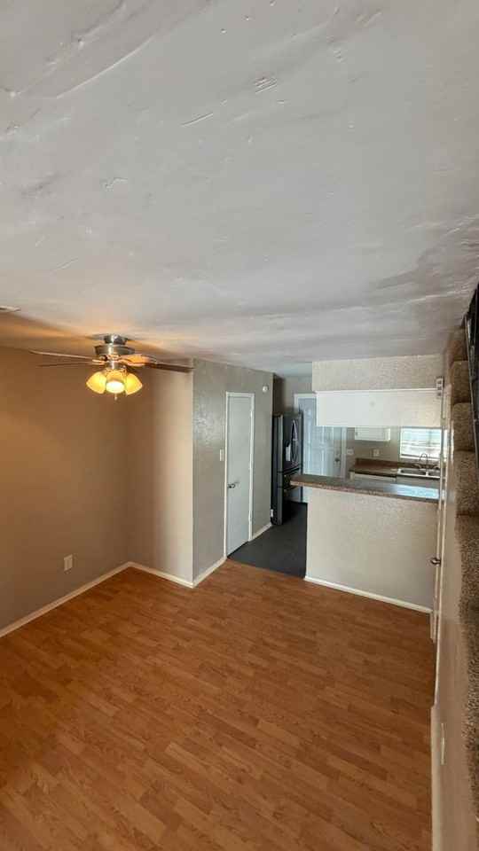 2132 Aspen Dr - Photo 2 of 11