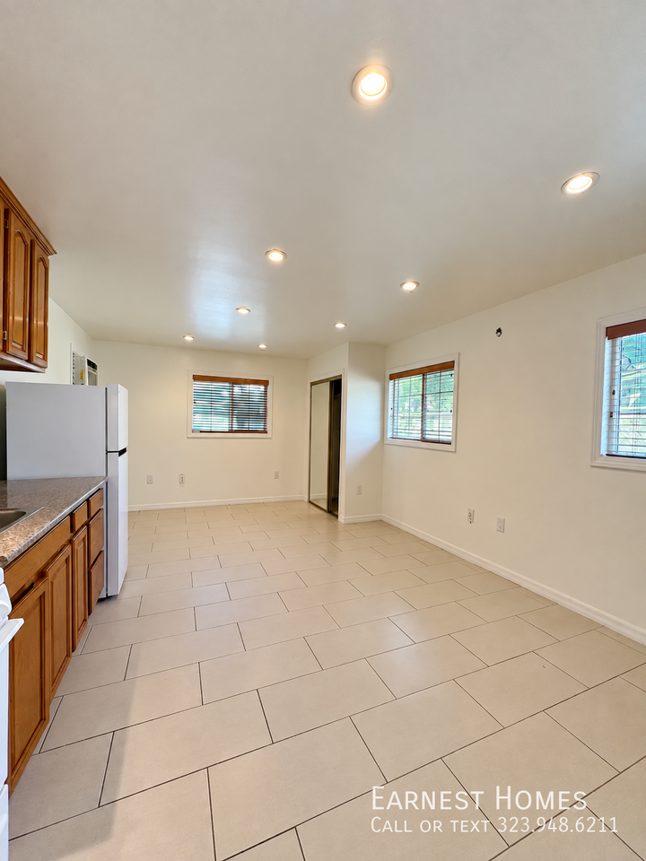 6417 Elder St - Photo 5 of 16