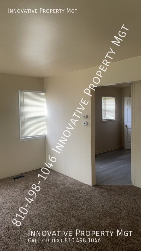 3236 Risedorph Ave - Photo 4 of 39