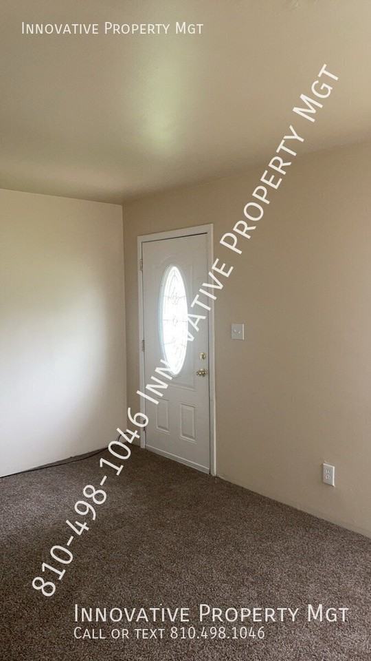 3236 Risedorph Ave - Photo 6 of 39