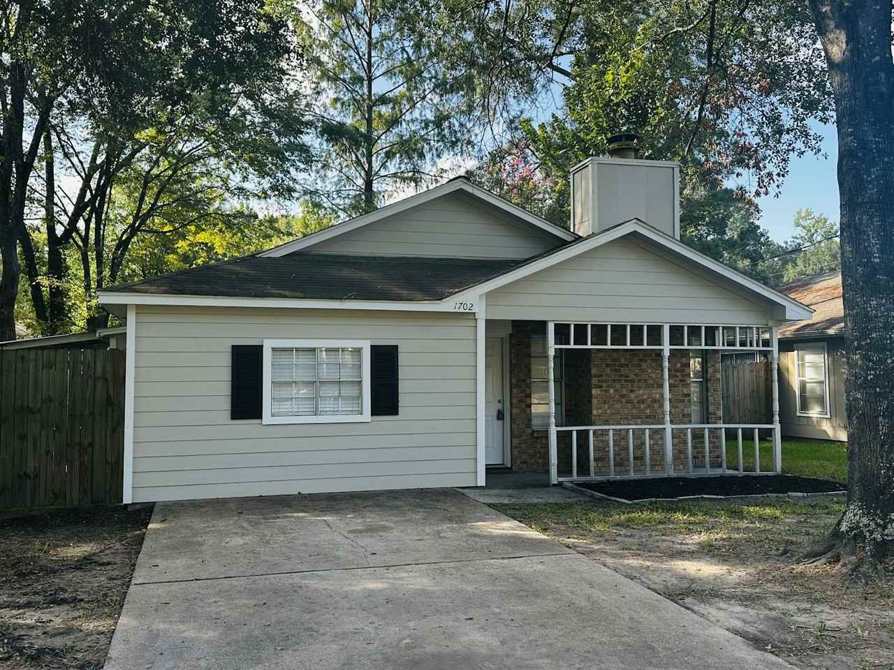 1702 Tyler Street - Photo 2 of 22