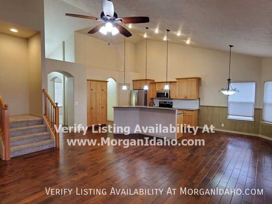 2330 W Trestle Dr - Photo 2 of 15