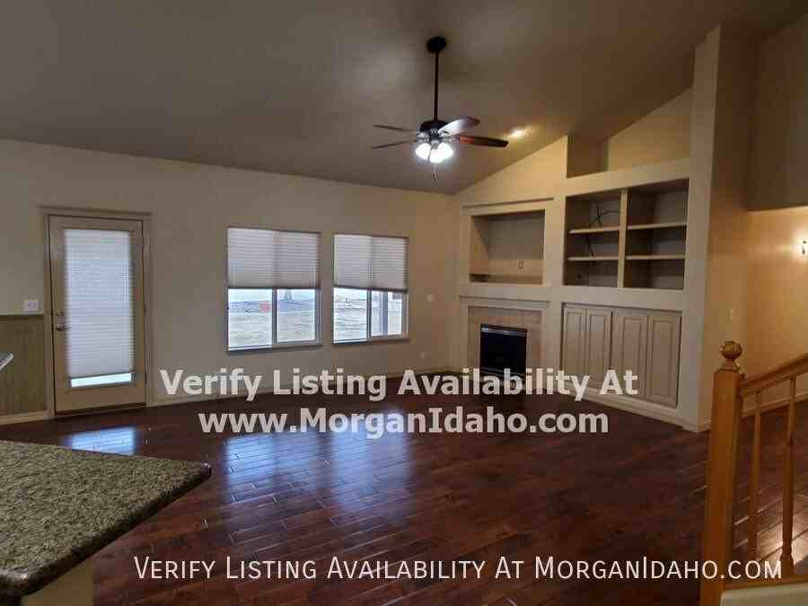 2330 W Trestle Dr - Photo 3 of 15