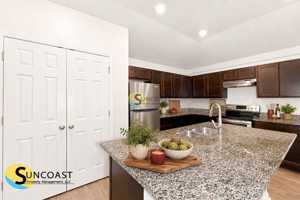 featured image of 378 Urbana St
