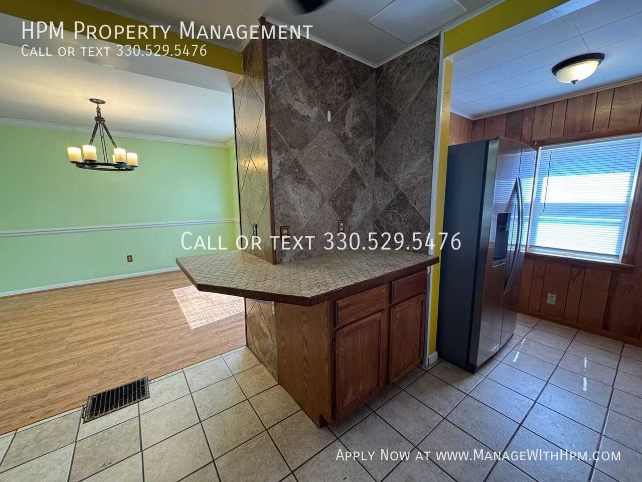3034 13th St Nw - Photo 6 of 12