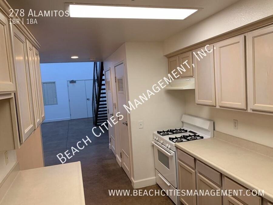 278 Alamitos Ave #15 - Photo 7 of 16