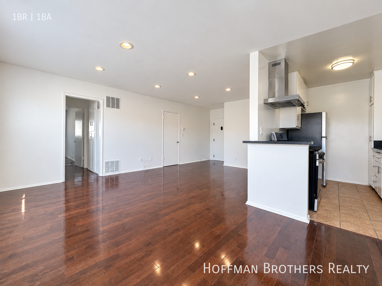 1159 N Curson Ave #11 - Photo 3 of 12