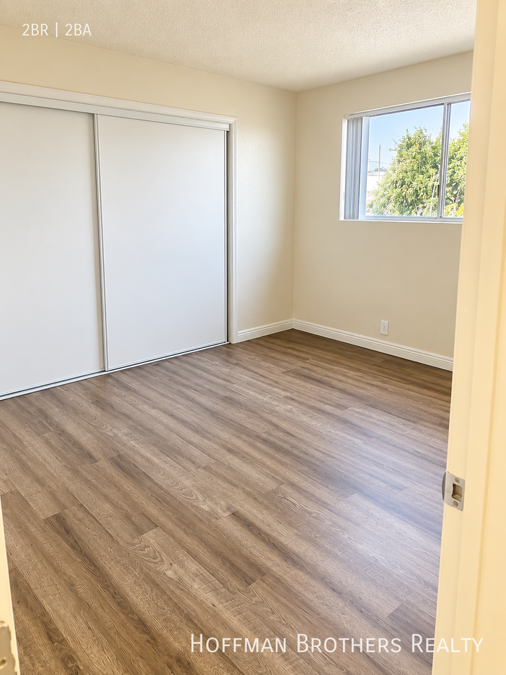 12021 Allegheny St #24 - Photo 5 of 10