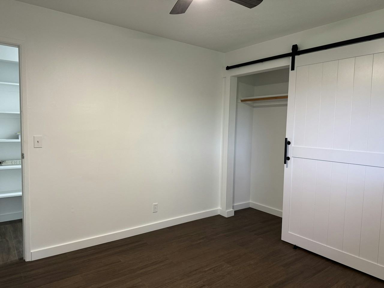 15-2712 Hee Street - Photo 4 of 27