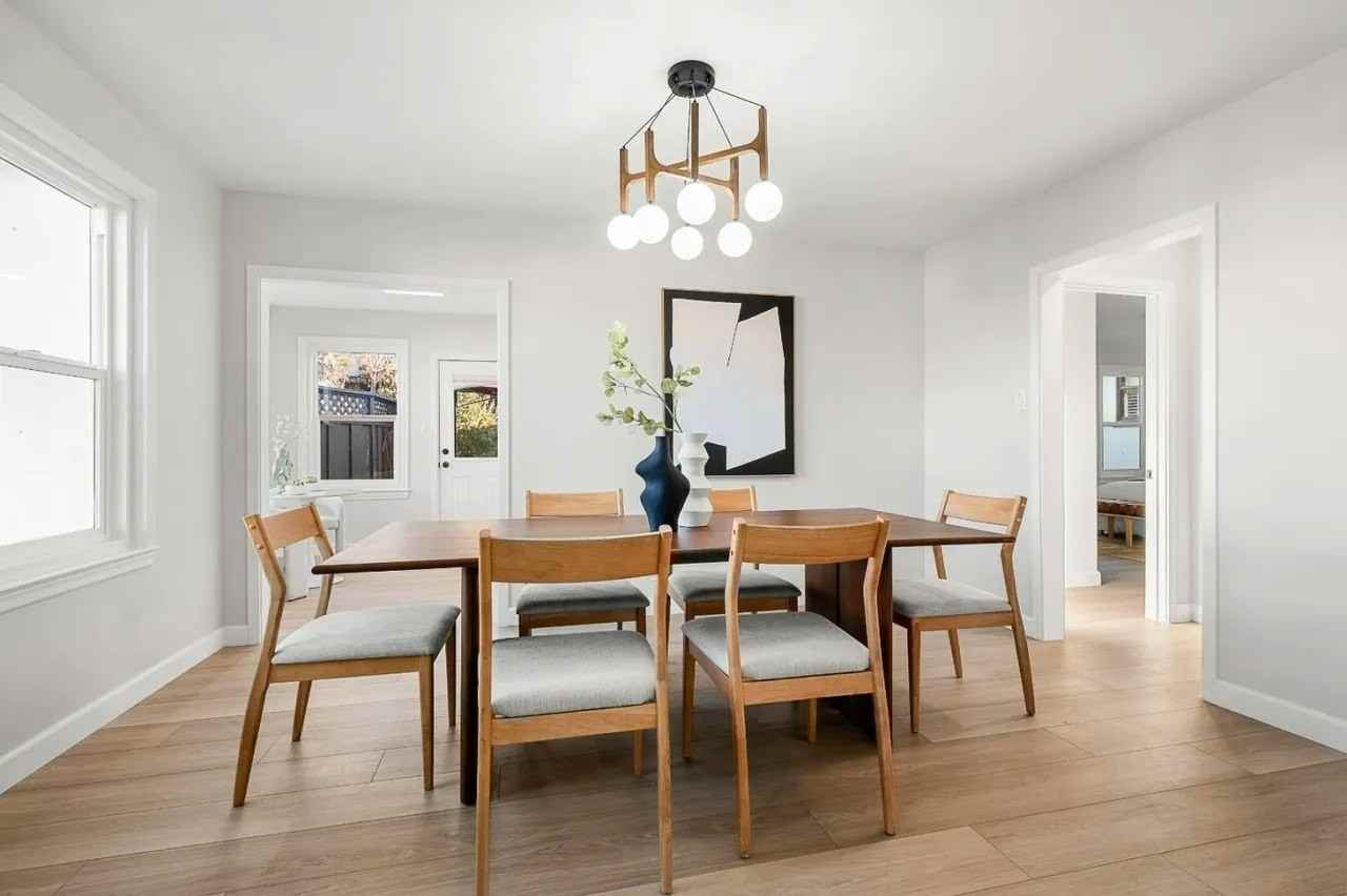 351 Elder Avenue - Photo 4 of 5