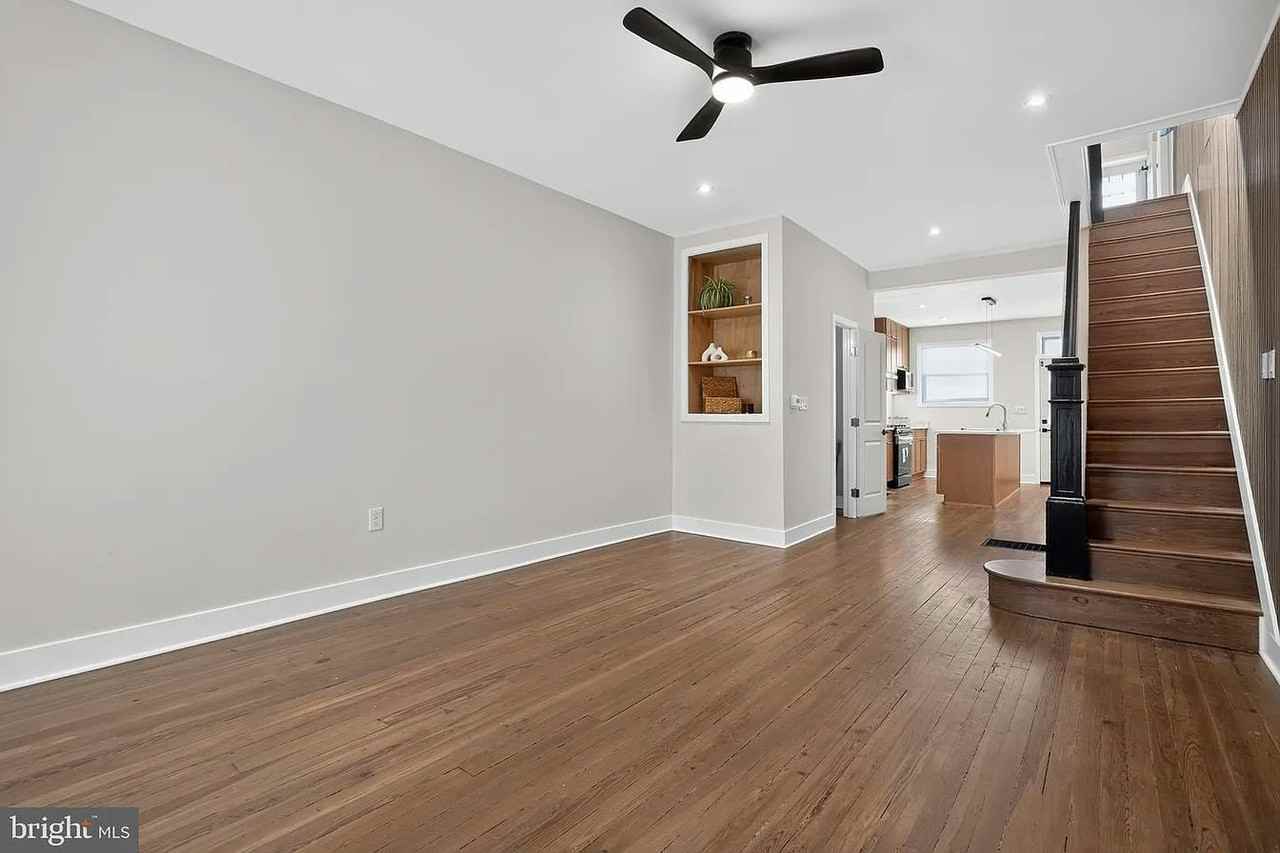 3815 Foster Ave - Photo 4 of 20