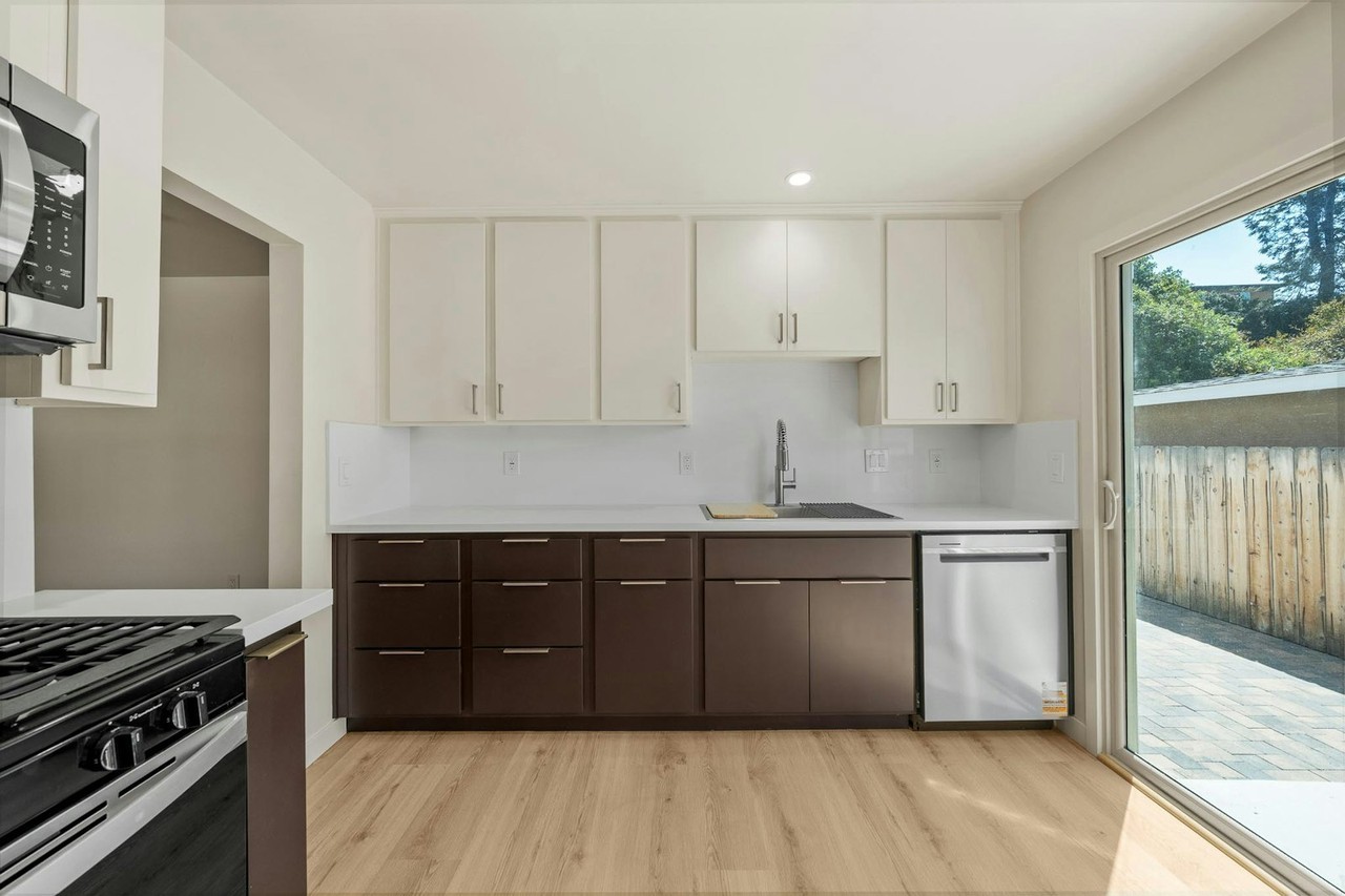 6165 Severin Drive, Unit 6165 - Photo 2 of 15