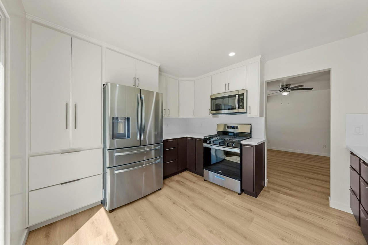 6165 Severin Drive, Unit 6165 - Photo 3 of 15