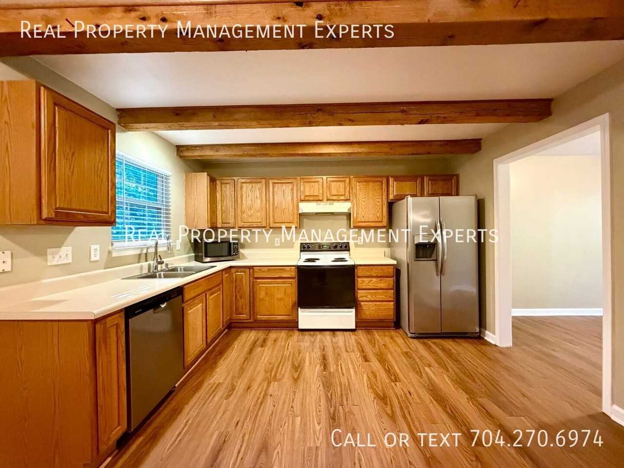 13604 Toka Ct - Photo 2 of 14