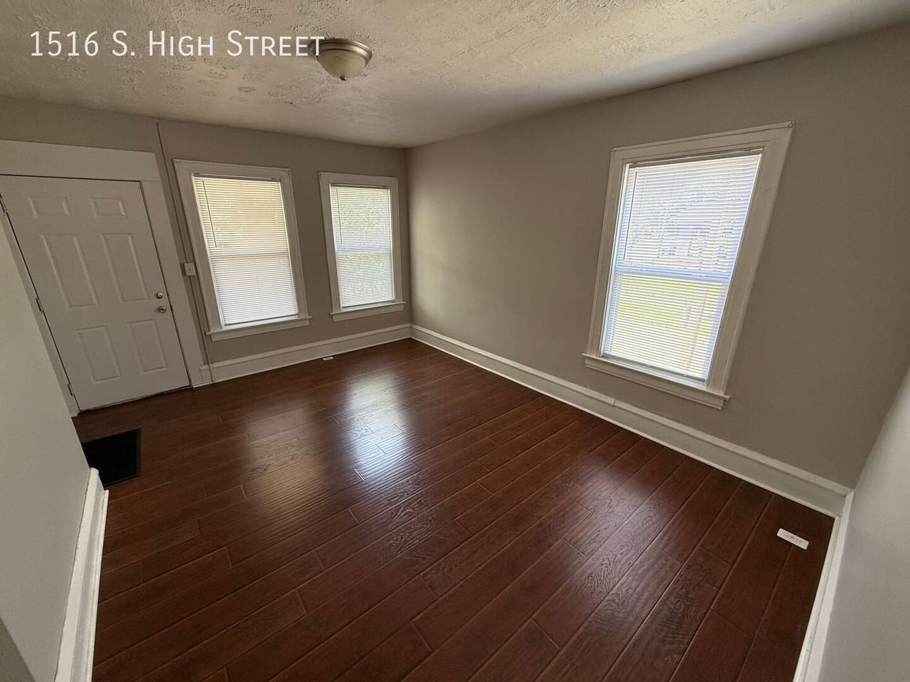 1516 S High St - Photo 3 of 11