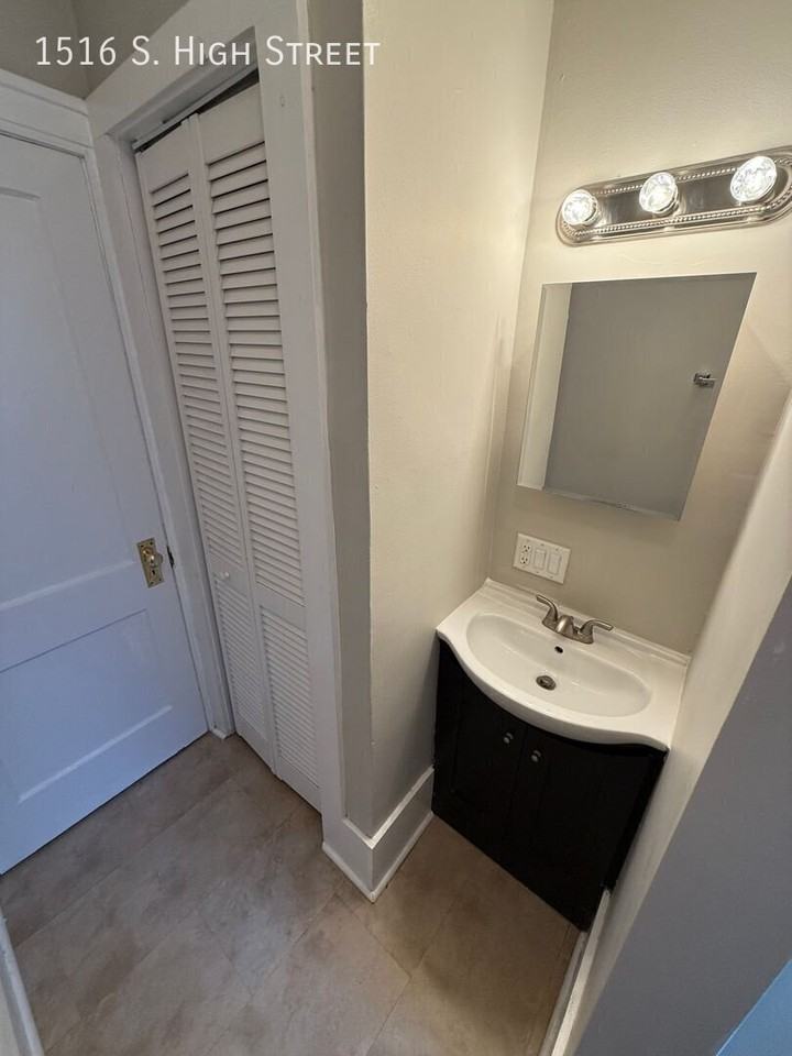 1516 S High St - Photo 7 of 11