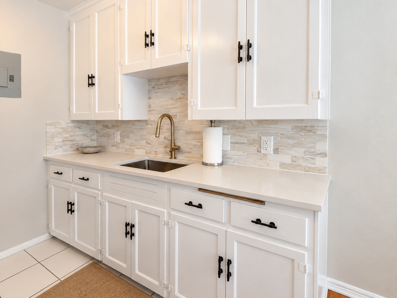 525 Jackson St #206 - Photo 5 of 19