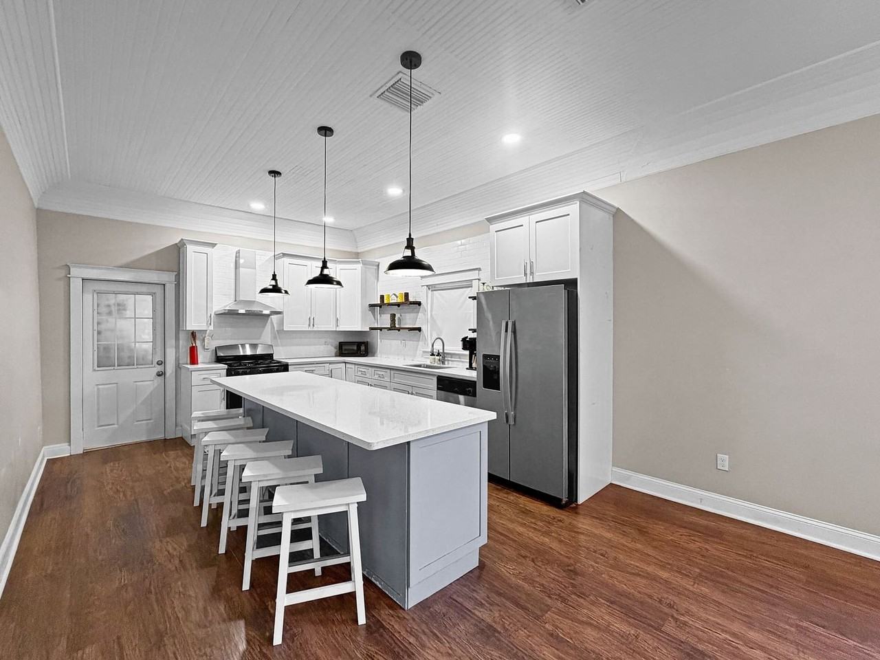 1515 E 31st Ave - Photo 6 of 33