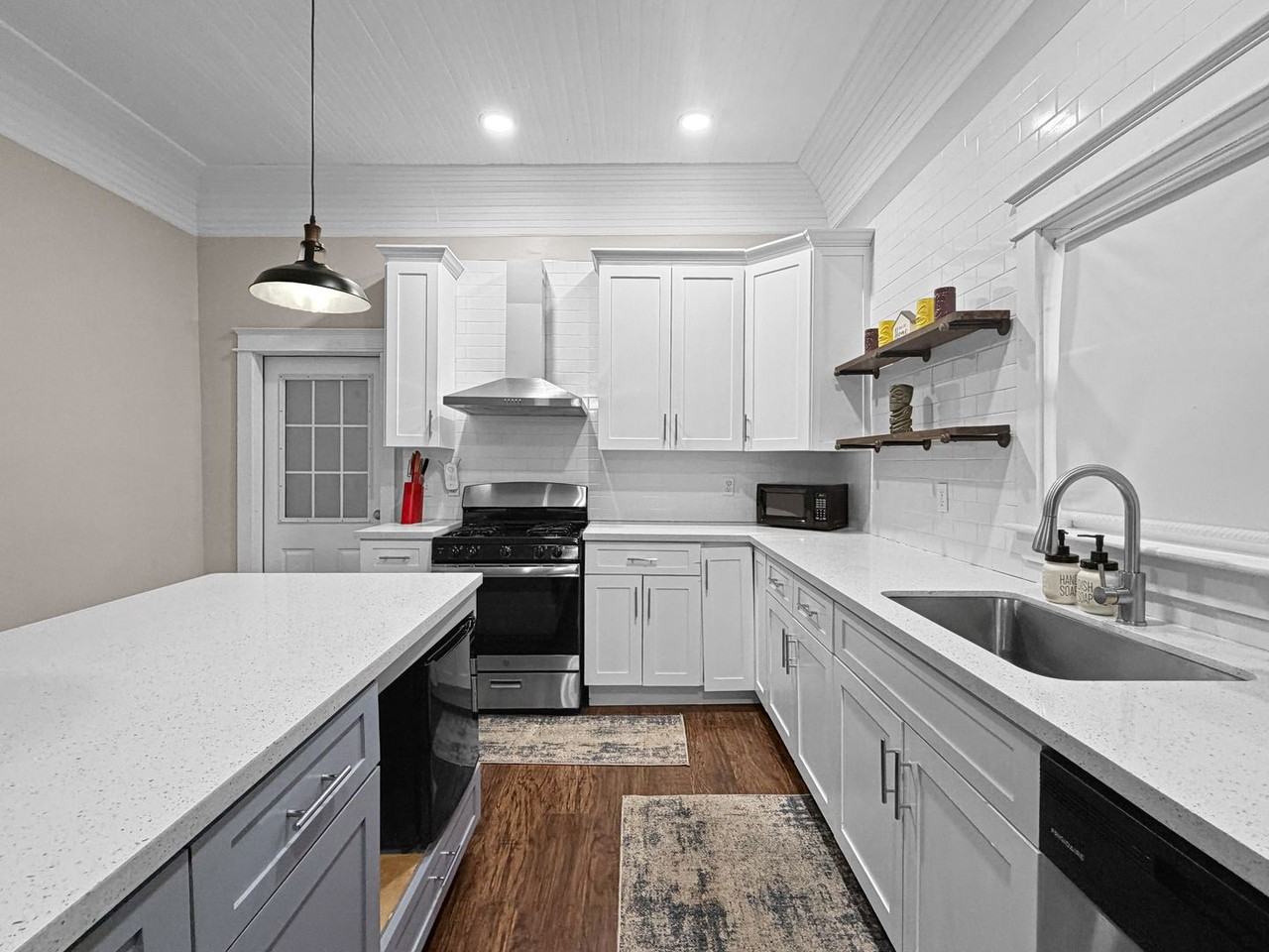 1515 E 31st Ave - Photo 7 of 33