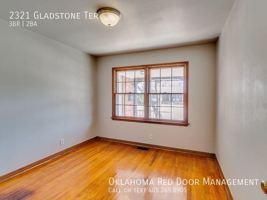 2321 Gladstone Ter - Photo 6 of 18