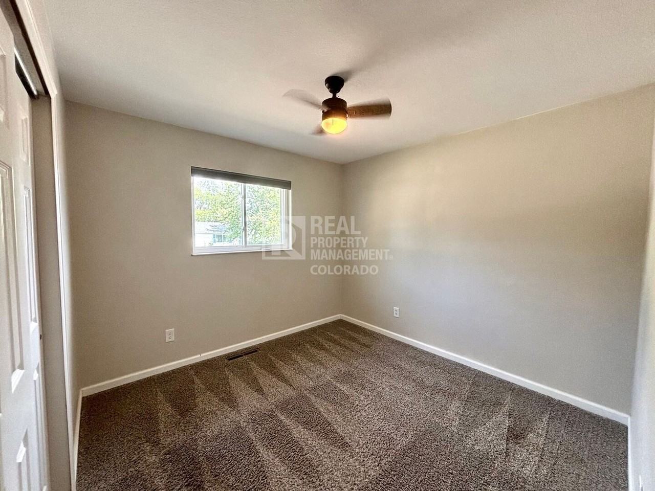 2240 Flintwood Dr - Photo 5 of 11