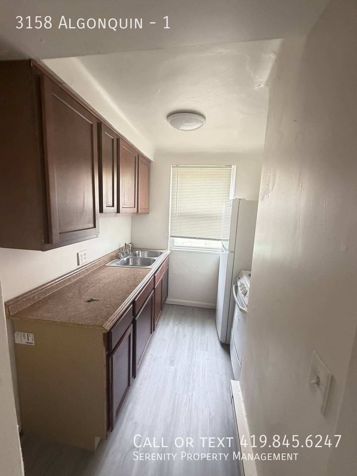 3158 Algonquin Pkwy #1 - Photo 3 of 5