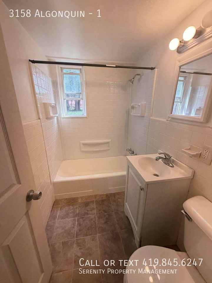 3158 Algonquin Pkwy #1 - Photo 5 of 5