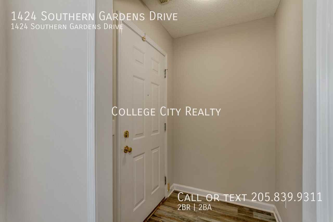 1424 Southern Gardens Dr - Photo 3 of 28
