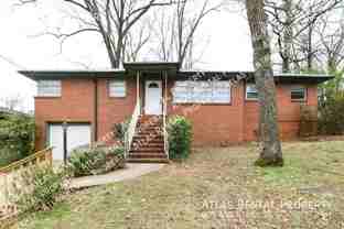 817 Hickory Dr - Photo 1 of 1