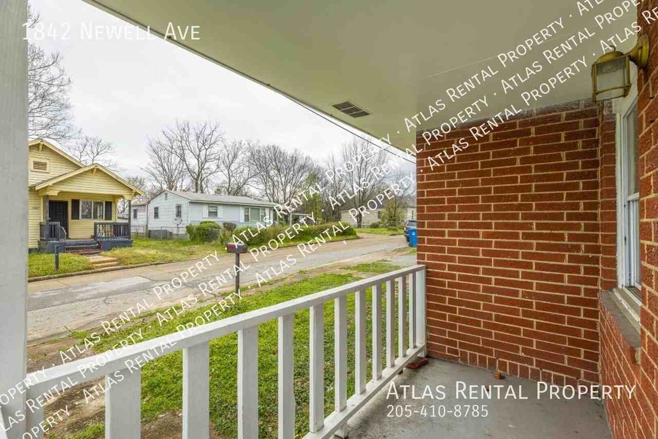 1842 Newell Ave - Photo 5 of 35
