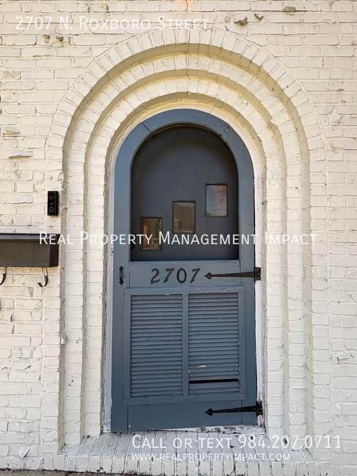 2707 N Roxboro St - Photo 4 of 49