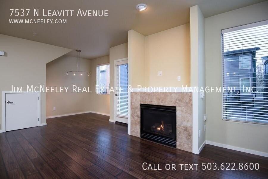 7537 N Leavitt Ave - Photo 2 of 30