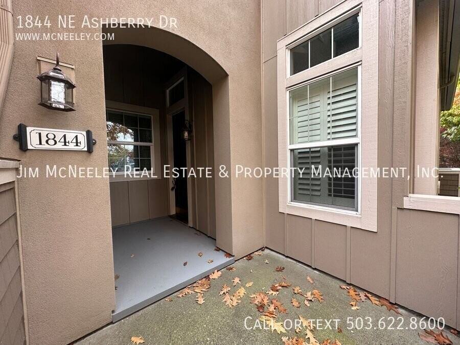 1844 Ne Ashberry Dr - Photo 3 of 33