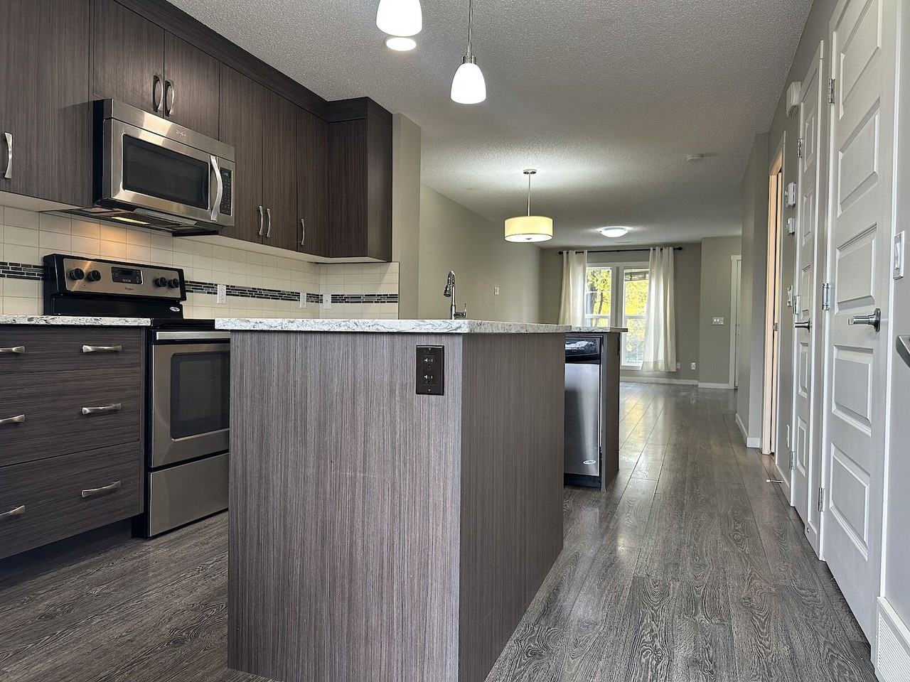 54 Auburn Bay Link Se - Photo 2 of 24