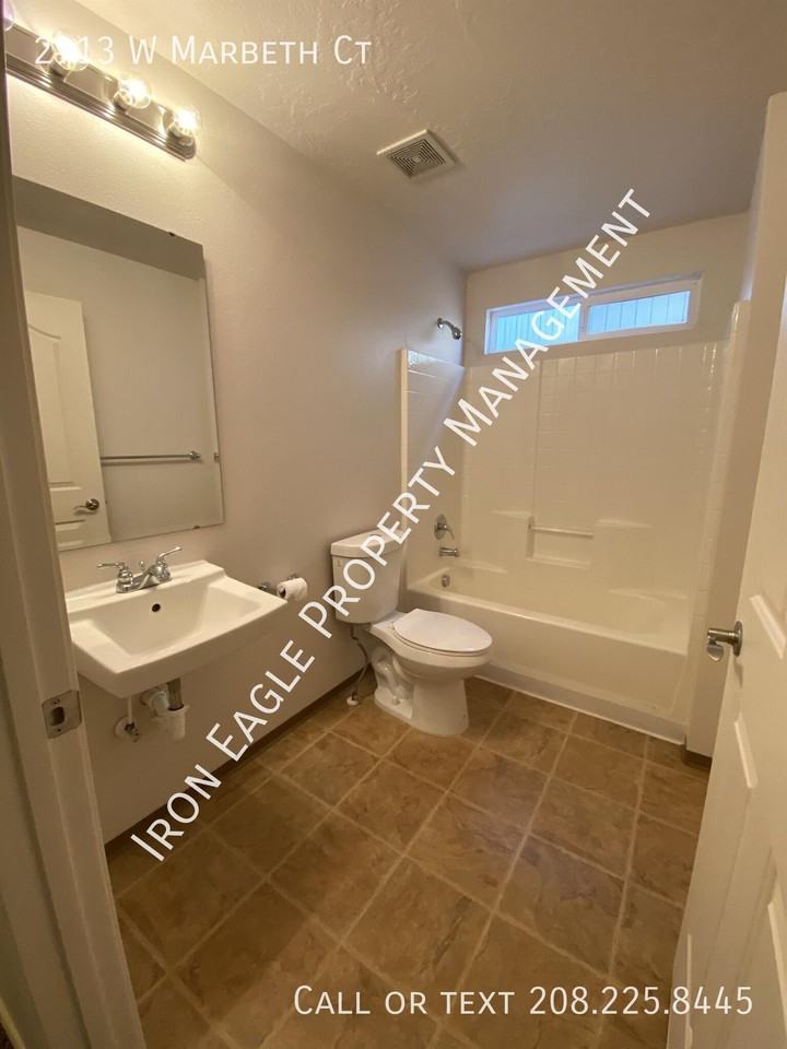 2913 W Marbeth Ct - Photo 6 of 13