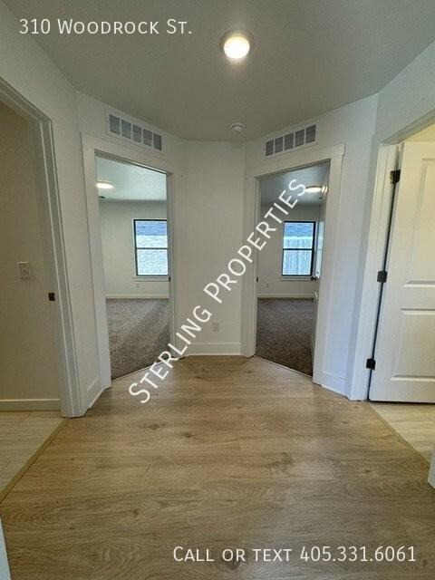 310 Woodrock St - Photo 4 of 25