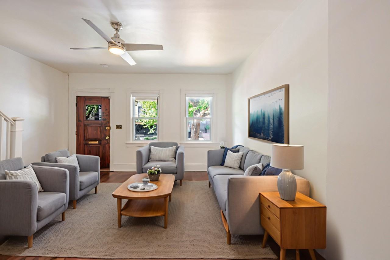 1109 Abbey Pl Ne - Photo 2 of 48