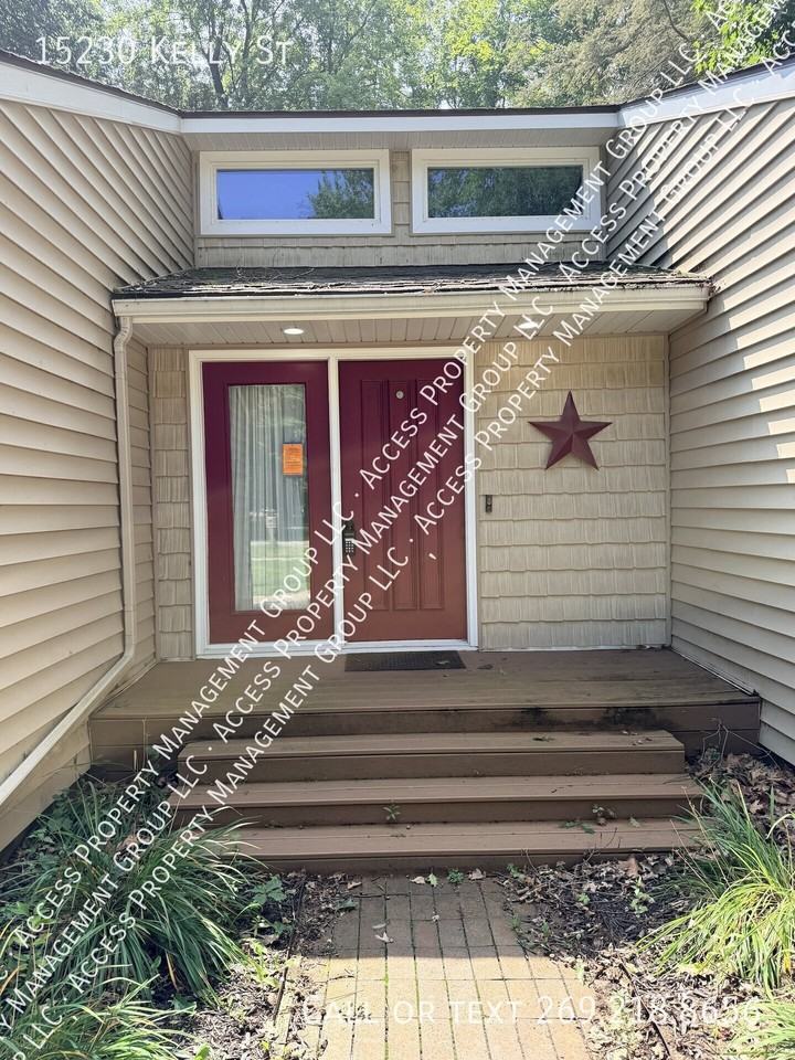 15230 Kelly St - Photo 2 of 36