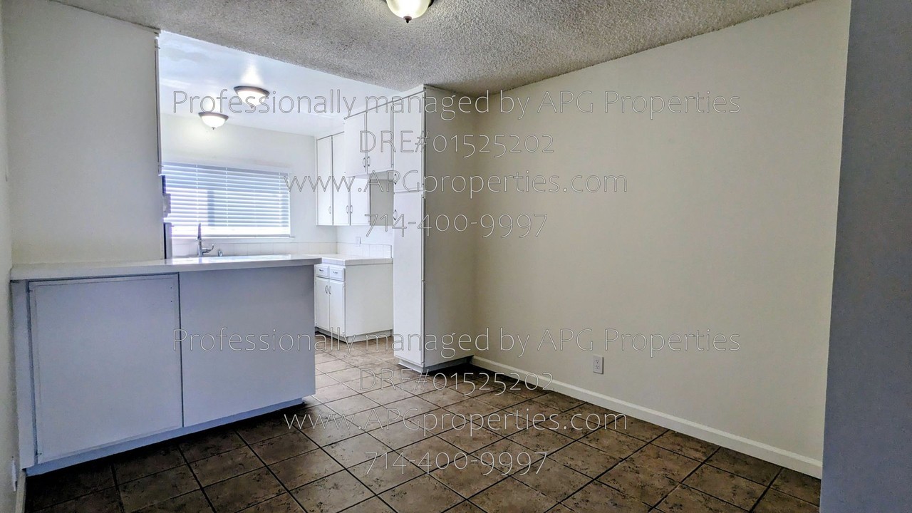 1850 W Greenleaf Ave #E - Photo 7 of 26
