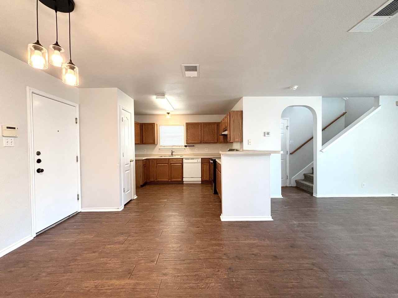 4015 Desert Cir - Photo 2 of 17