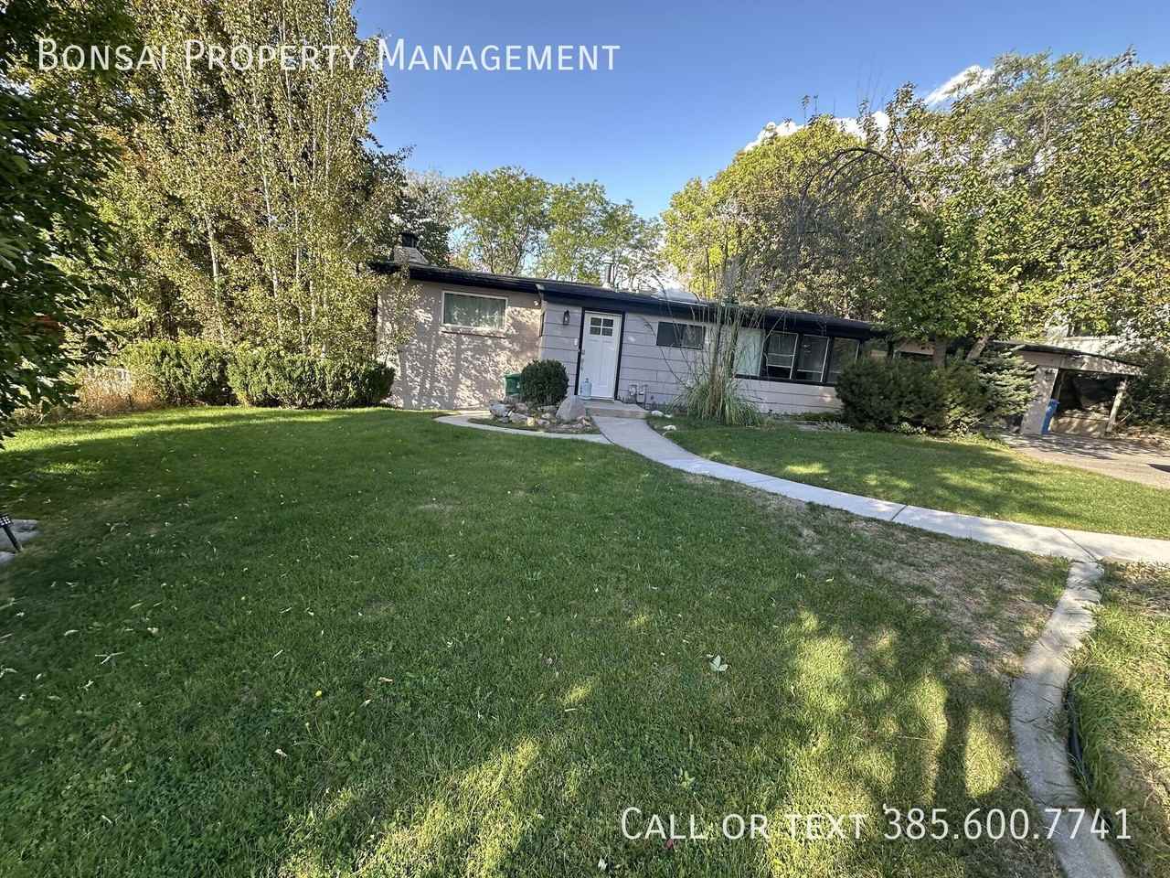 3281 E Fortuna Dr - Photo 2 of 42