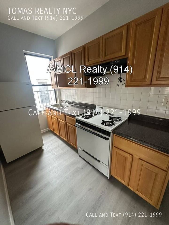 280 Hawthorne Ave, Apt #9, Yonkers, NY 10705 #9 - Photo 2 of 5